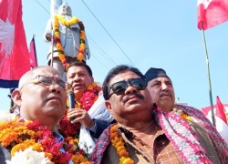 बर्दियामा सर्वोच्च नेता गणेशमान सिंहको सालिक कांग्रेस नेता प्रकाशमान सिंहद्वारा अनावरण (फोटो फिचर सहित) 